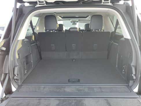 New 2026 Lincoln Navigator L Reserve image 33