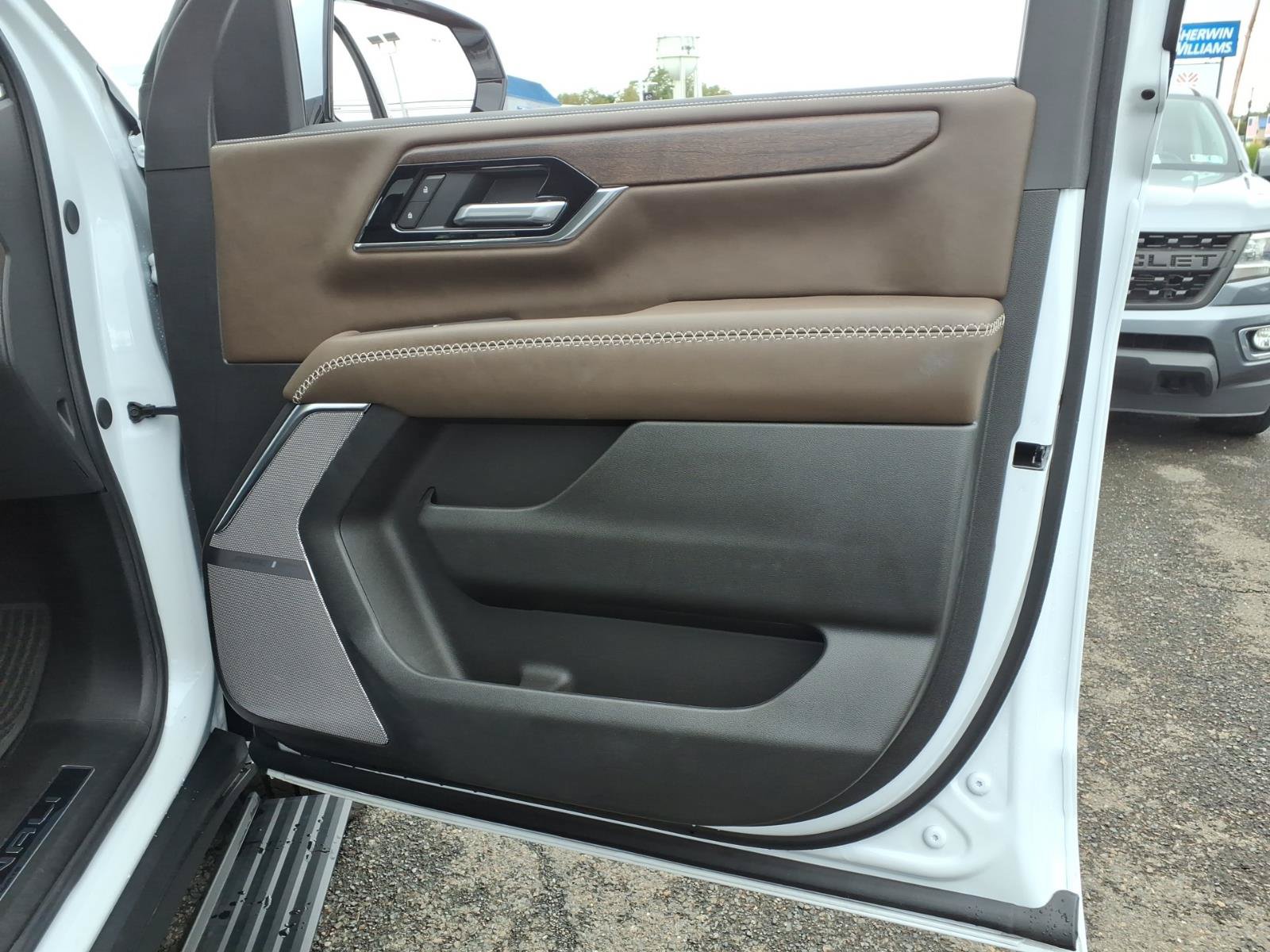 Used 2026 GMC Yukon Denali Ultimate AWD/4WD image 14