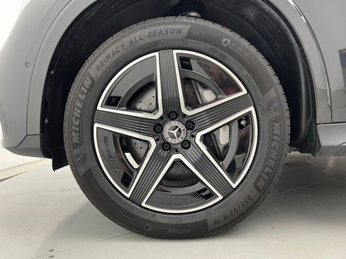 Used 2025 Mercedes-Benz GLC 300 4MATIC image 22