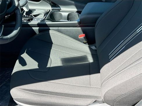 New 2025 Hyundai Elantra SEL image 19