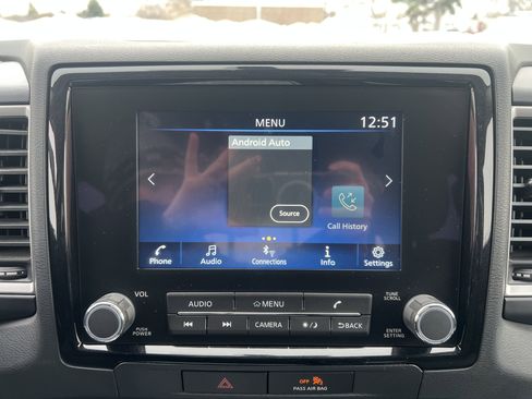 Used 2022 Nissan Frontier SV w/ Technology Package image 21