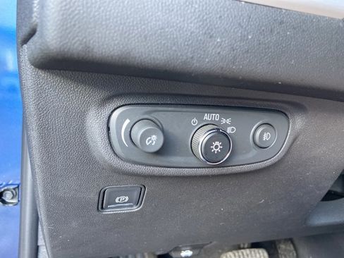 Used 2022 GMC Terrain SLT w/ LPO, Floor Liner Package image 44