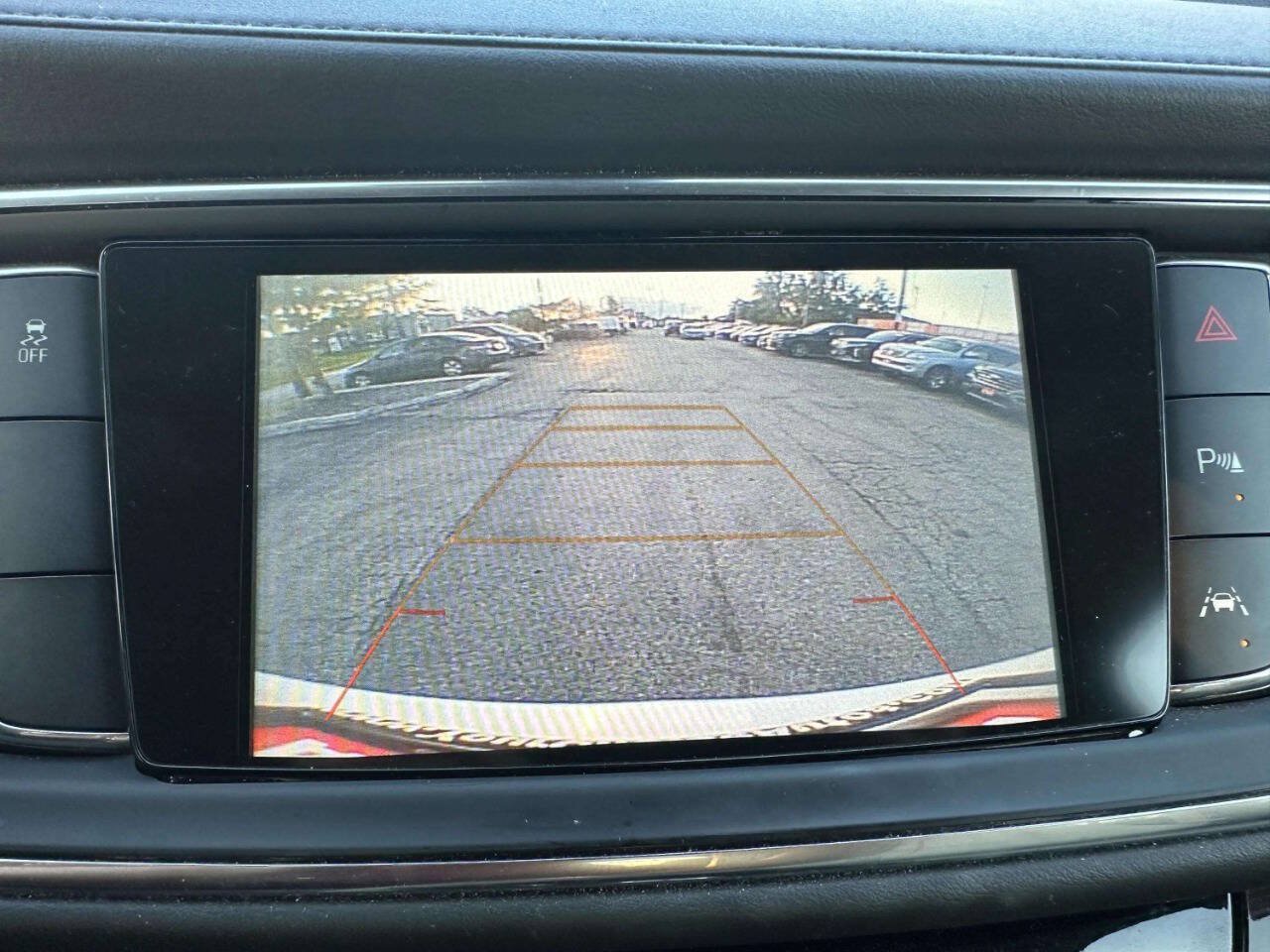 Used 2019 Buick Enclave Premium FWD image 39