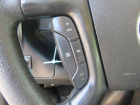 Used 2015 GMC Savana 2500 image 11