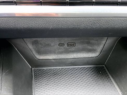 Used 2025 Chevrolet Equinox RS w/ Convenience Package III image 30