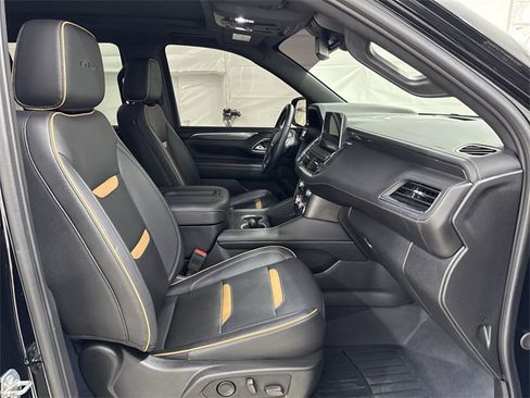 Used 2024 GMC Yukon AT4 w/ Technology Package image 29