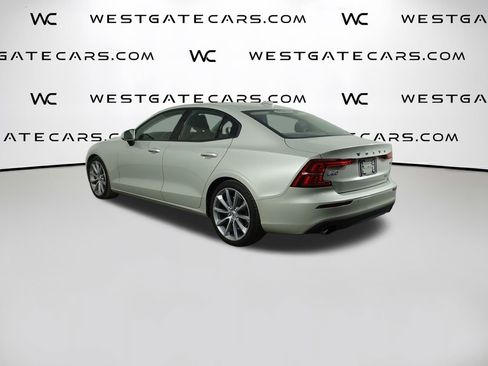 Used 2019 Volvo S60 T5 Momentum w/ Multimedia Package image 5