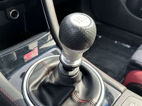 Used 2018 Subaru WRX STI image 18