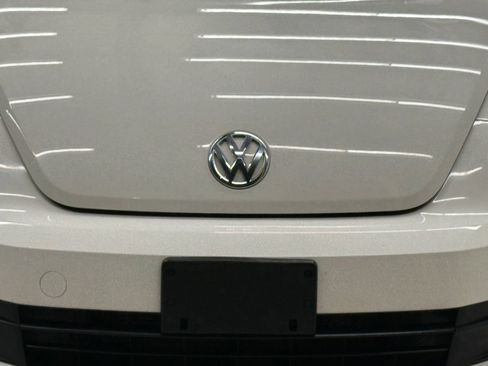 Used 2013 Volkswagen Beetle 2.5 FWD image 5