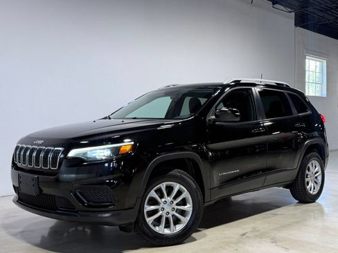 Used 2020 Jeep Cherokee Latitude AWD/4WD image 1