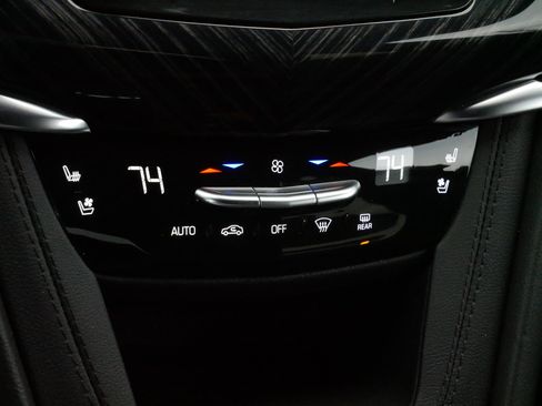 Certified 2024 Cadillac XT6 Premium Luxury w/ LPO, Floor Liner Package image 18