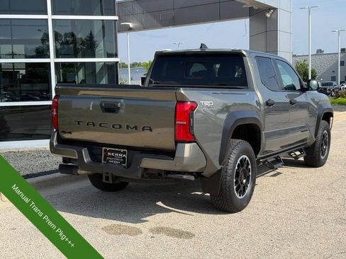 Used 2024 Toyota Tacoma TRD Off-Road AWD/4WD image 3
