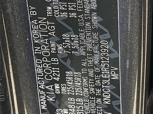 Used 2024 Kia Niro SX Touring image 32