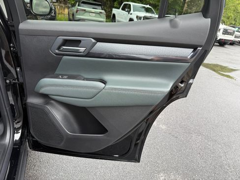 New 2027 GMC Terrain AT4 AWD/4WD image 21