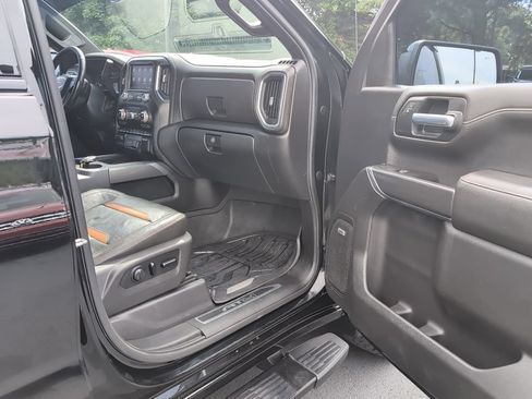 Used 2019 GMC Sierra 1500 AT4 w/ AT4 Premium Package AWD/4WD image 8