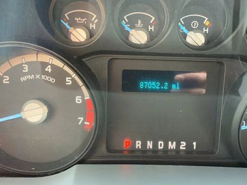 Used 2015 Ford F250 XLT w/ Snow Plow Prep Package image 16