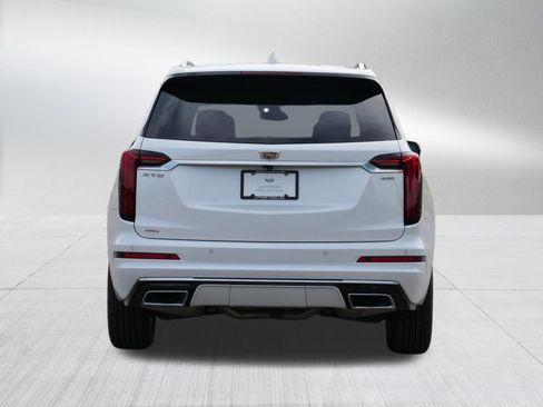 Used 2022 Cadillac XT6 Premium Luxury w/ LPO, Floor Liner Package AWD/4WD image 6