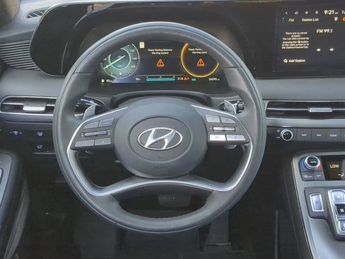 Used 2025 Hyundai Palisade Calligraphy image 13