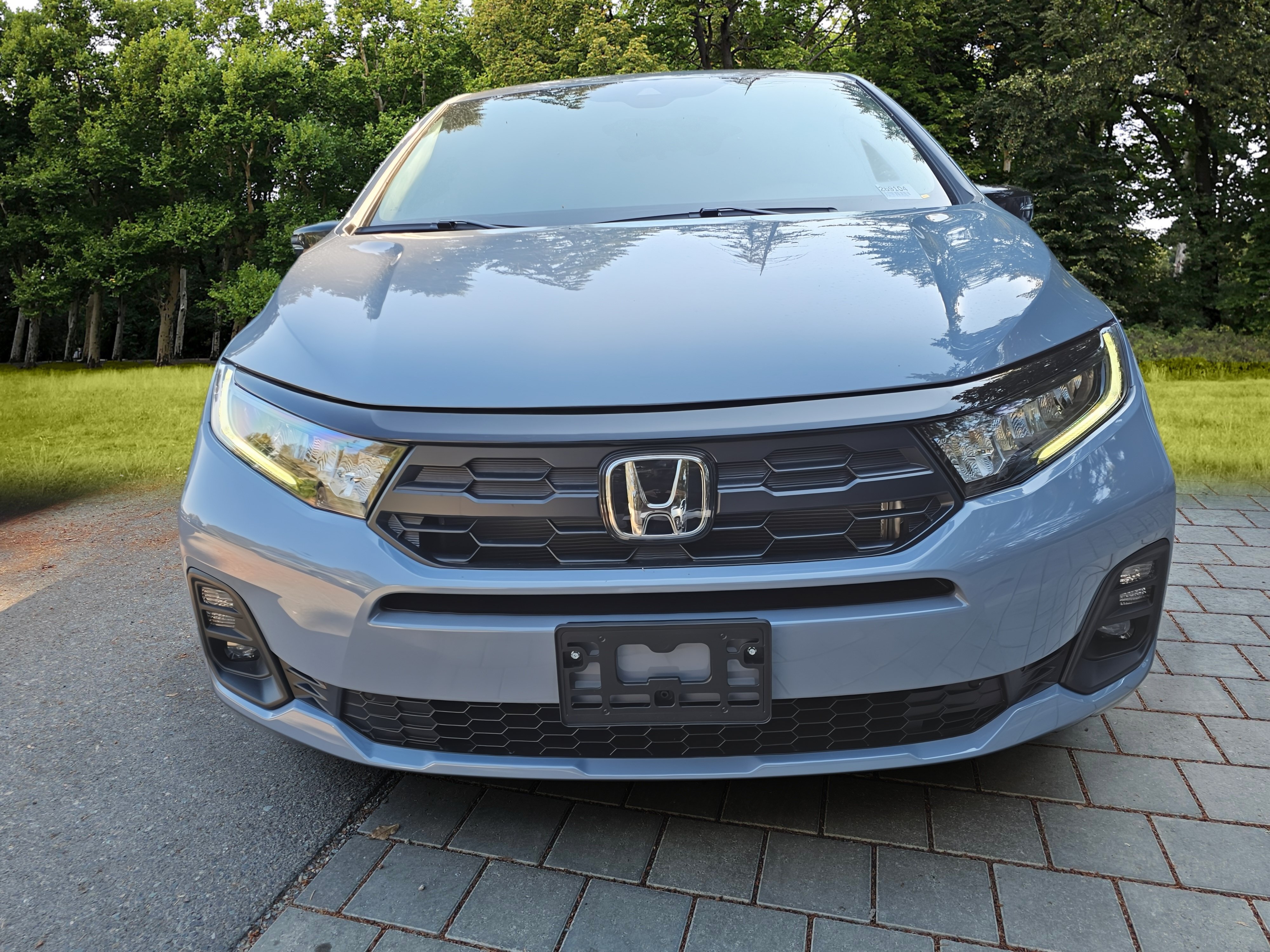 New 2026 Honda Odyssey Sport-L image 2