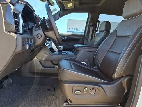 Used 2024 GMC Sierra 1500 Denali w/ Technology Package image 14