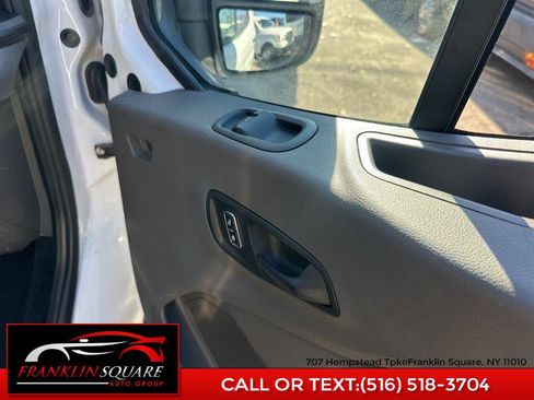 Used 2024 Ford Transit 350 XLT image 21