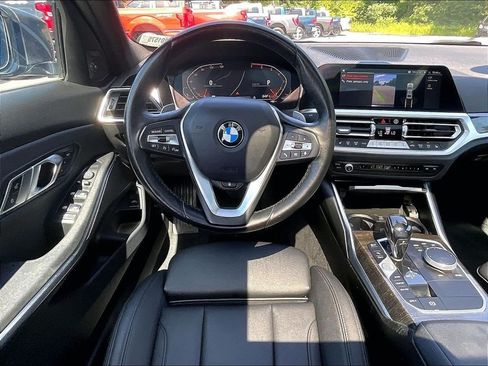Used 2021 BMW 330i xDrive Sedan w/ Premium Package AWD/4WD image 17