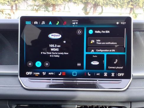 New 2025 Volkswagen Tiguan SE image 11