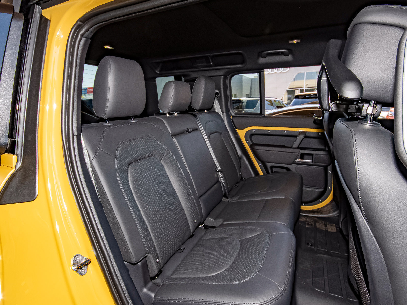 New 2026 Land Rover Defender 110 AWD/4WD image 48