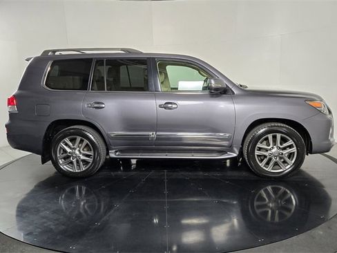 Used 2015 Lexus LX 570 4WD image 7