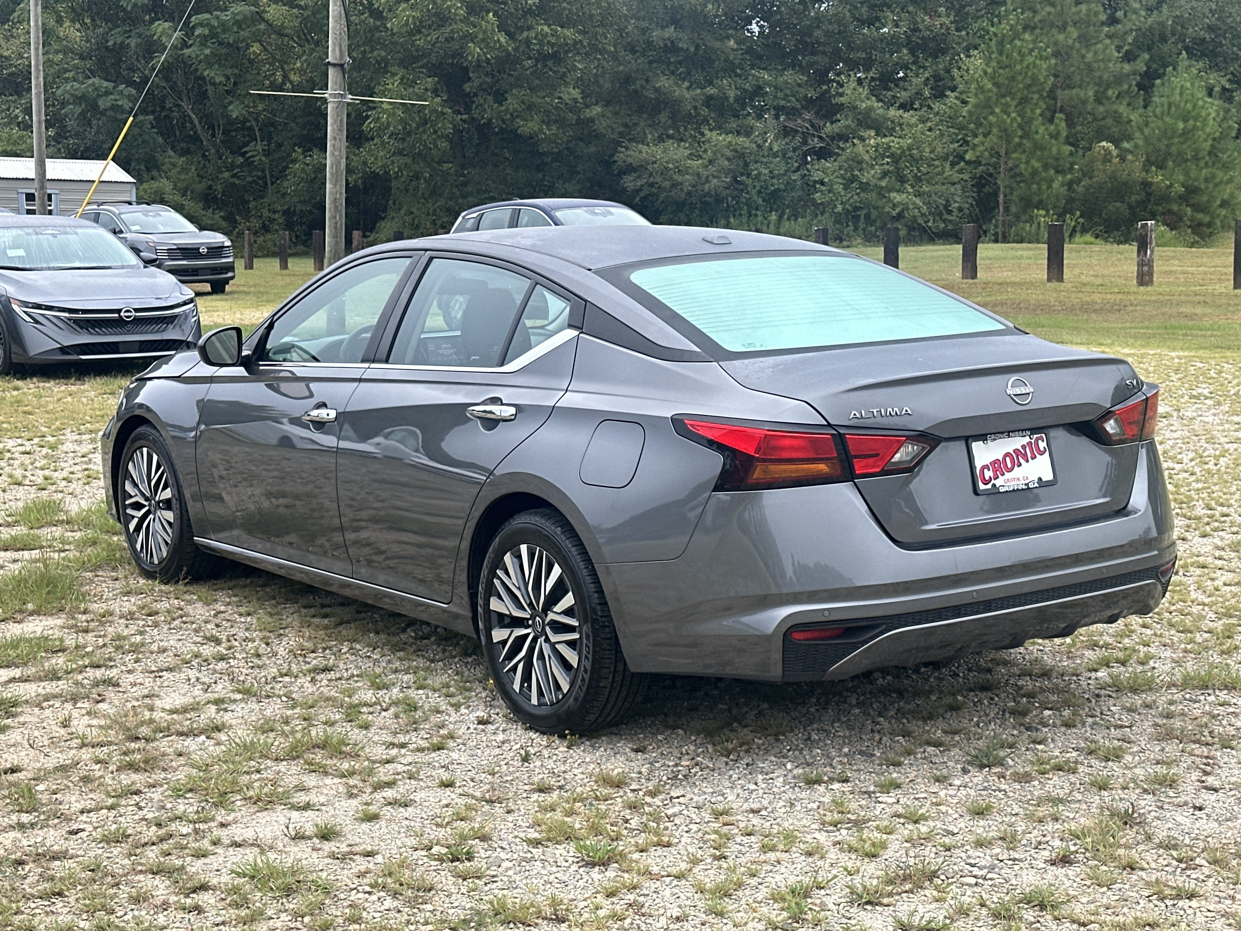 Used 2024 Nissan Altima 2.5 SV FWD image 7
