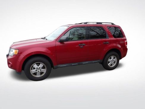 Used 2011 Ford Escape XLT w/ 203A Rapid Spec Order Code image 8