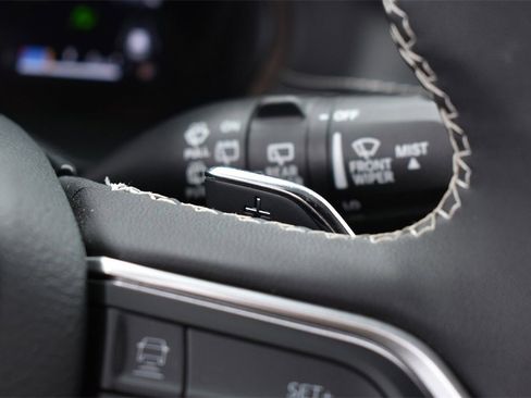 Used 2024 Jeep Grand Cherokee Altitude image 20