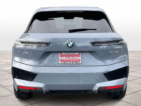 Used 2025 BMW iX xDrive50 image 7