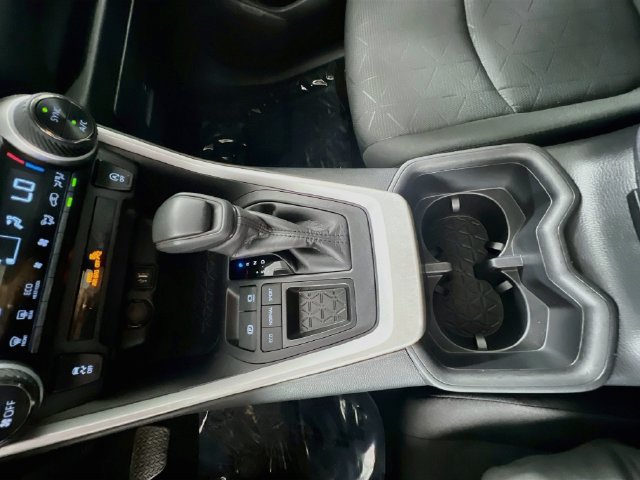 Used 2025 Toyota RAV4 XLE w/ Convenience Package FWD image 25