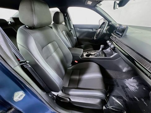 Used 2025 Honda Civic Sport image 25