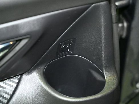 Used 2024 Subaru Ascent Premium w/ Convenience Package image 54