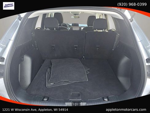 Used 2022 Ford Escape SE image 9