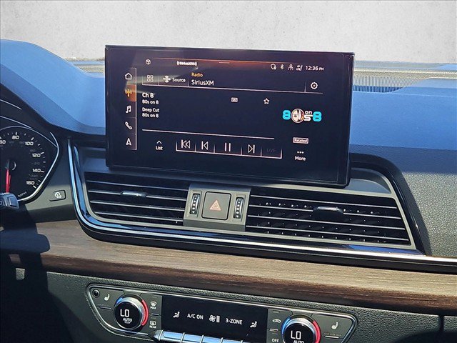 Used 2023 Audi Q5 2.0T Premium w/ Convenience Package AWD/4WD image 19