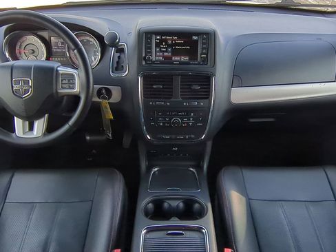 Used 2013 Dodge Grand Caravan R/T w/ Trailer Tow Group image 15