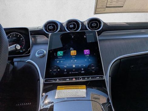 Used 2026 Mercedes-Benz GLC 300 image 11