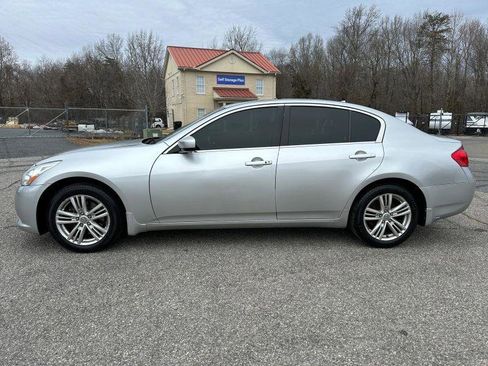 Used 2011 INFINITI G25 x w/ Moonroof Pkg AWD/4WD image 5