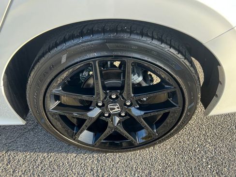 Used 2023 Honda Civic Sport image 12