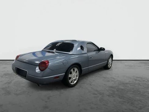 Used 2005 Ford Thunderbird RWD image 3