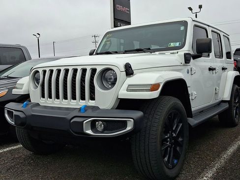 Used 2023 Jeep Wrangler Unlimited Sahara w/ Cold Weather Group image 2