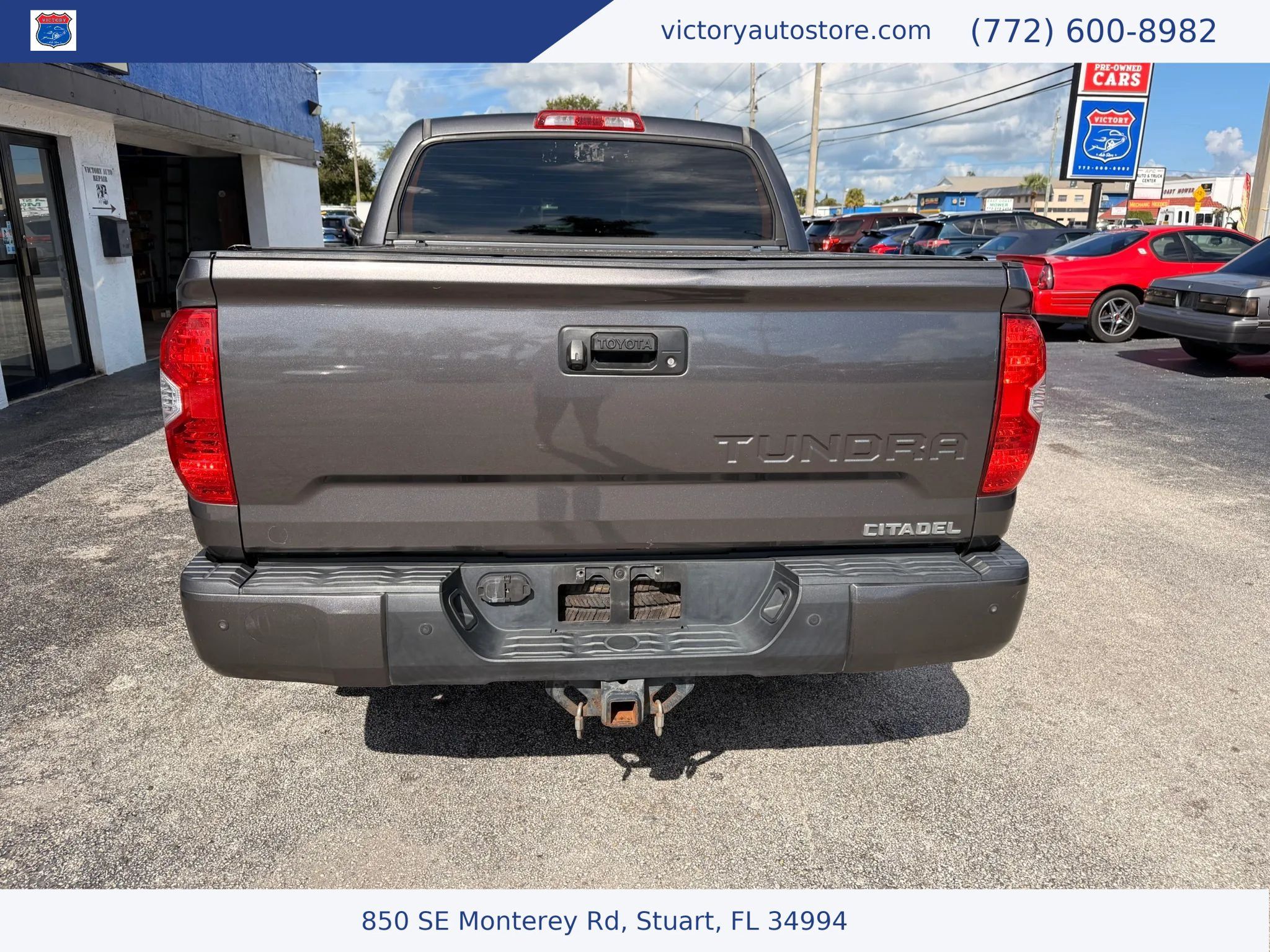 Used 2016 Toyota Tundra Limited w/ Limited Premium Package RWD image 11