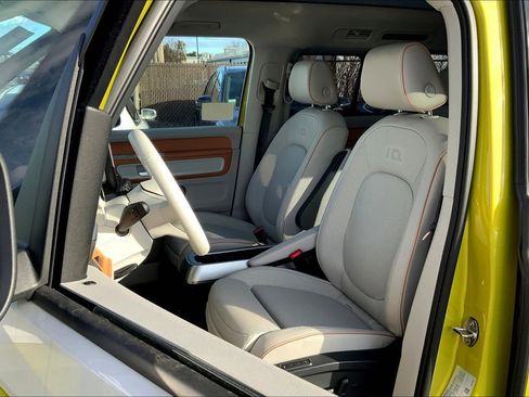 New 2025 Volkswagen ID. Buzz 1st Edition image 7