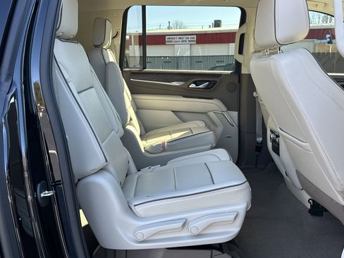 Certified 2022 GMC Yukon XL Denali image 13