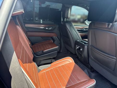 Certified 2023 GMC Yukon Denali Ultimate AWD/4WD image 35
