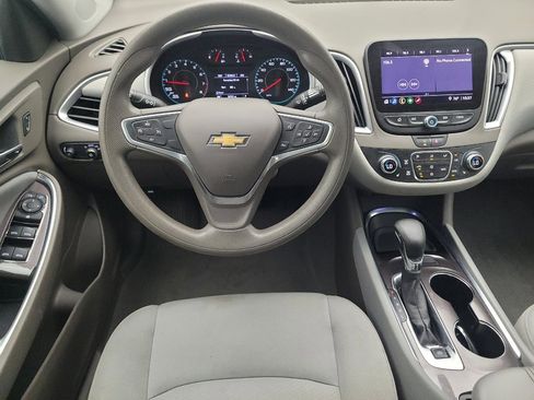 Used 2022 Chevrolet Malibu LT FWD image 22