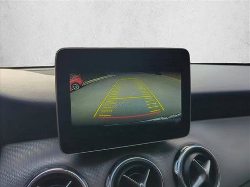 Used 2020 Mercedes-Benz GLA 250 image 14